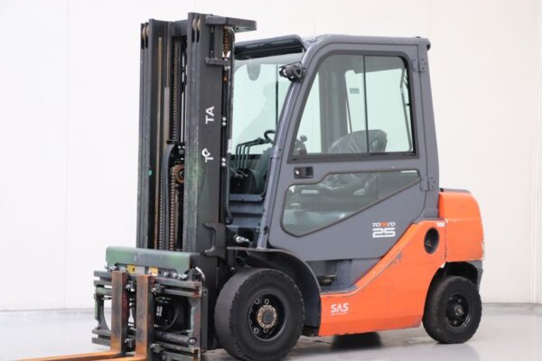 Toyota 52-8FDF25 (Ref: OA76)