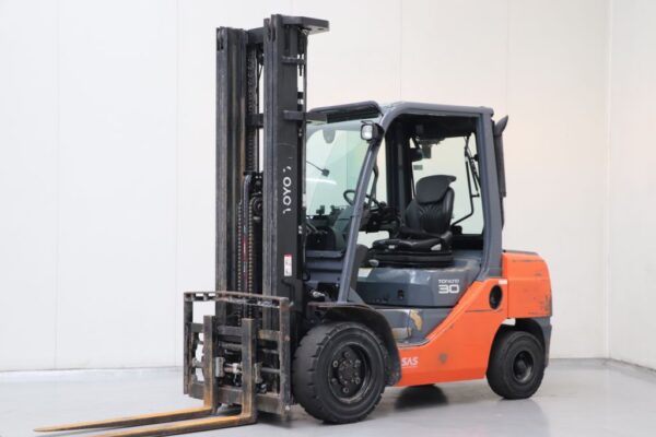 Toyota 02-8FDF30 (Ref: OA82)