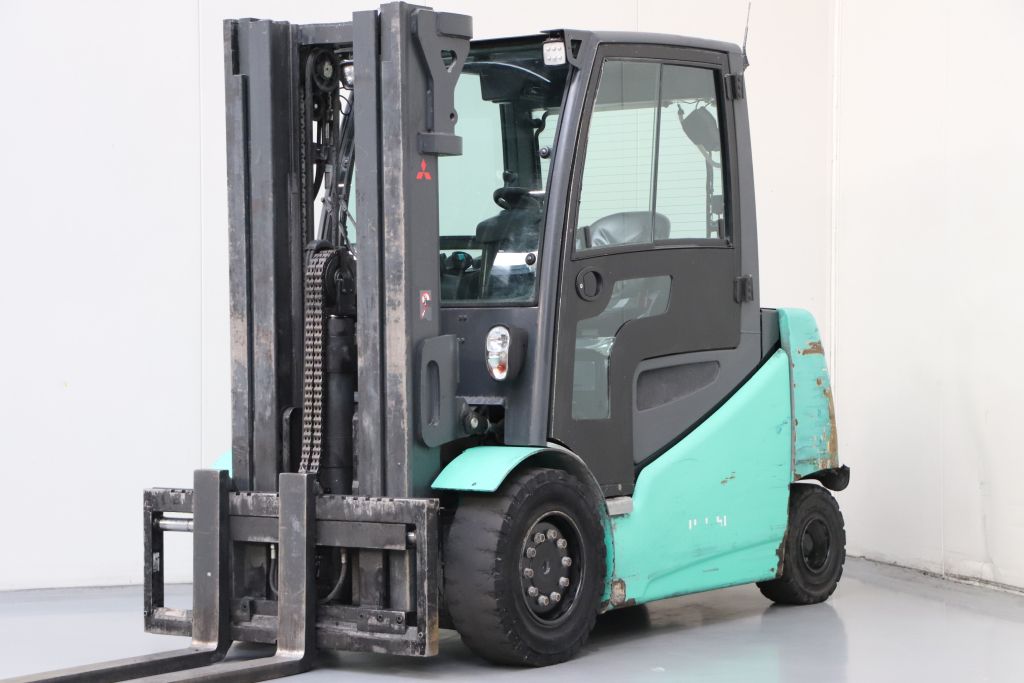 Mitsubishi FB40 2 (Ref: NS52)