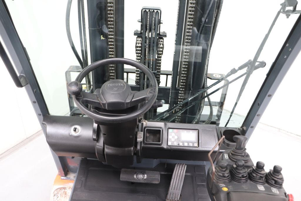 Toyota 8FBMKT30 (Ref: OQ53) - Imagen 3