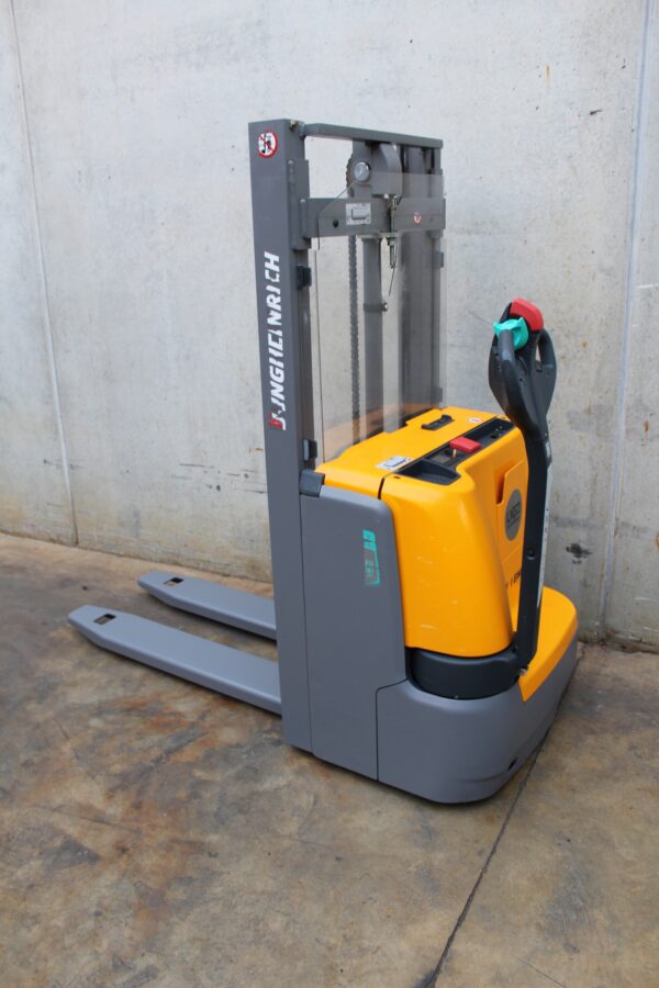 Jungheinrich EJC 110 250 ZT LI-ION Ref. 7881 de segunda mano