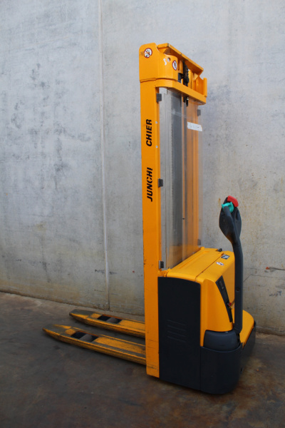 Jungheinrich EJC 112 360 ZT Ref. 8032 de segunda mano