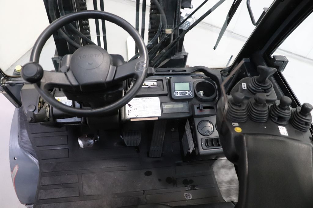 Toyota 40-8FD40N (Ref: NV93) - Imagen 3