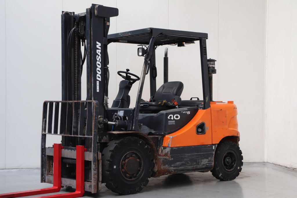Doosan D40SC-5 (Ref: OK18)