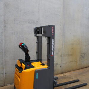 Jungheinrich ERC 214b 290 ZT (Ref: 8042)